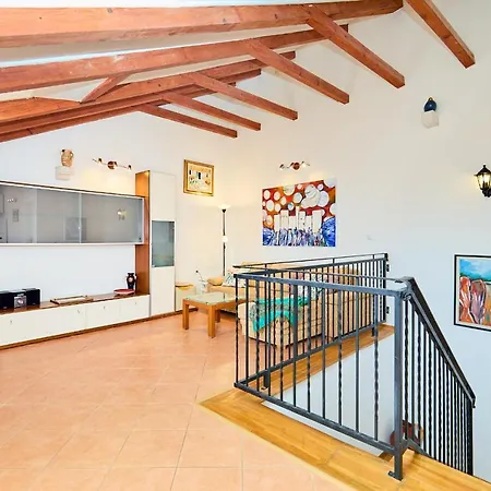 Hedera Estate, Hedera A34 Apartman
