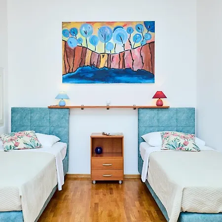 Hedera Estate, Hedera A34 Apartman *