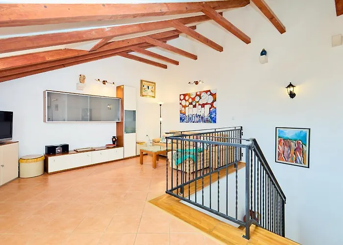 Hedera Estate, Hedera A34 Apartman