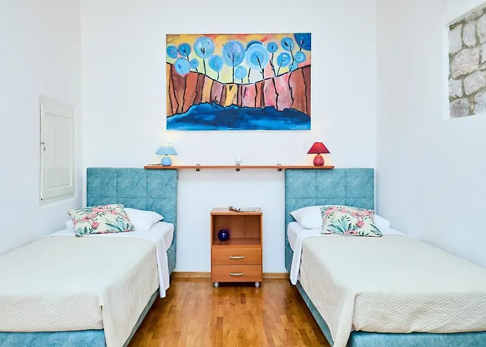 Hedera Estate, Hedera A34 Apartman *