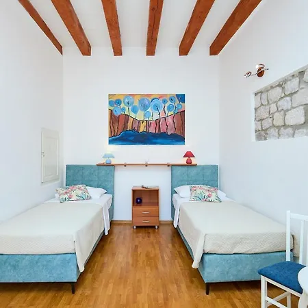 Hedera Estate, Hedera A34 Dubrovnik